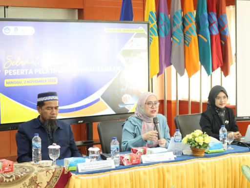 Pelatihan Kewirausahaan Mahasiswa UT Padang